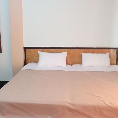 Manilath Guesthouse Ban Houayxay Kamer foto