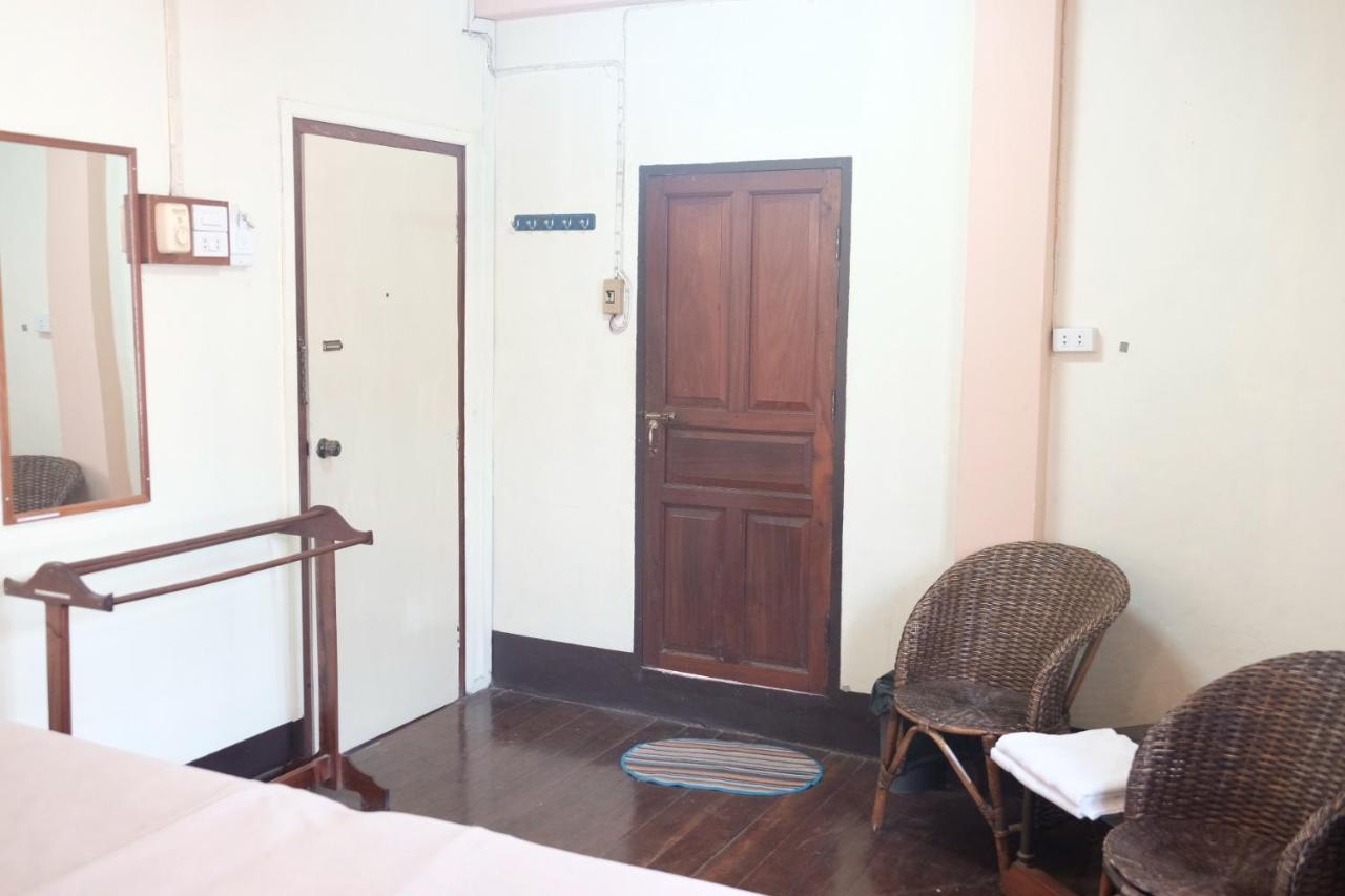 Manilath Guesthouse Ban Houayxay Kamer foto